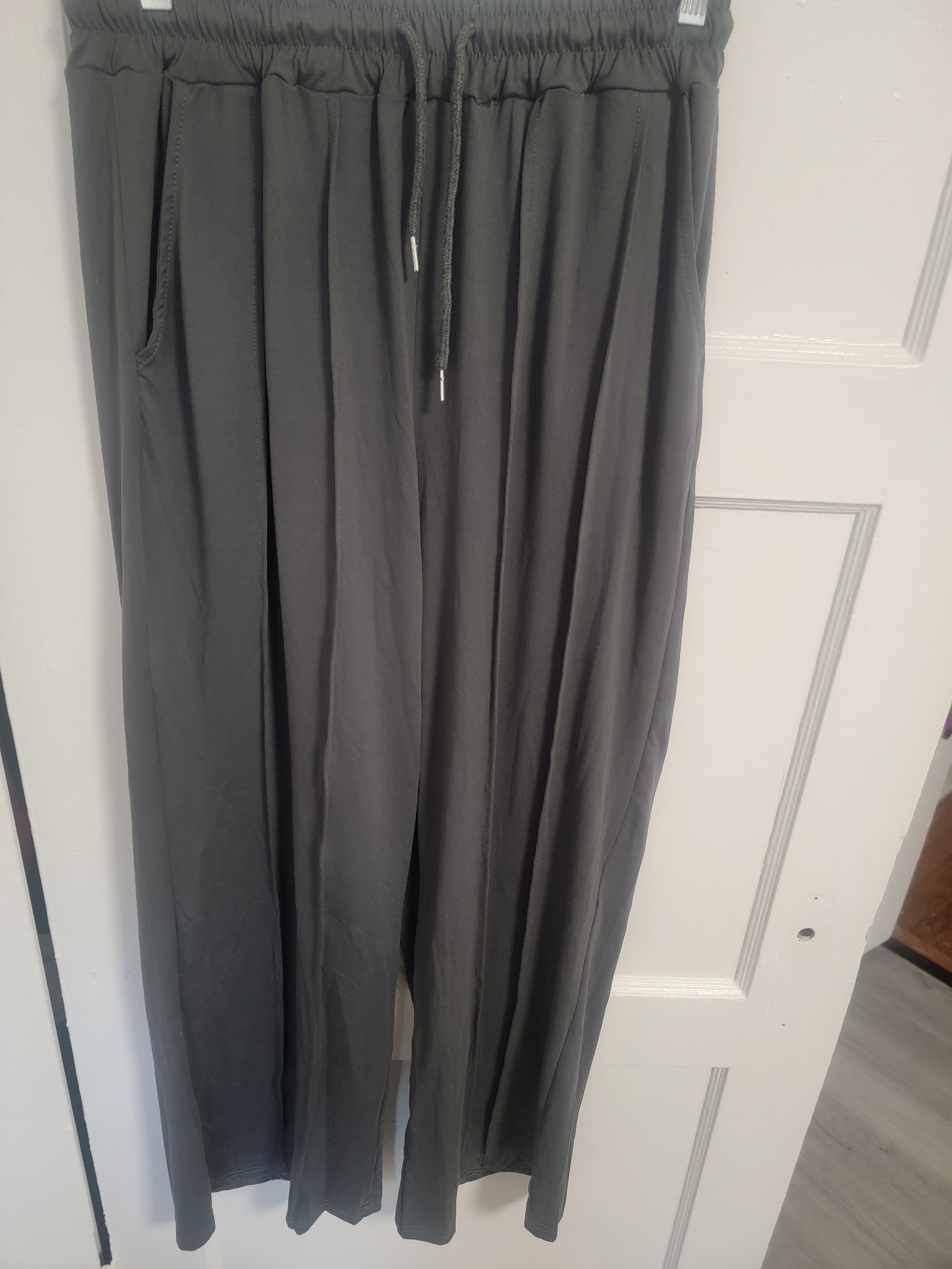 Women Relaxed Drawstring Pants - Gray